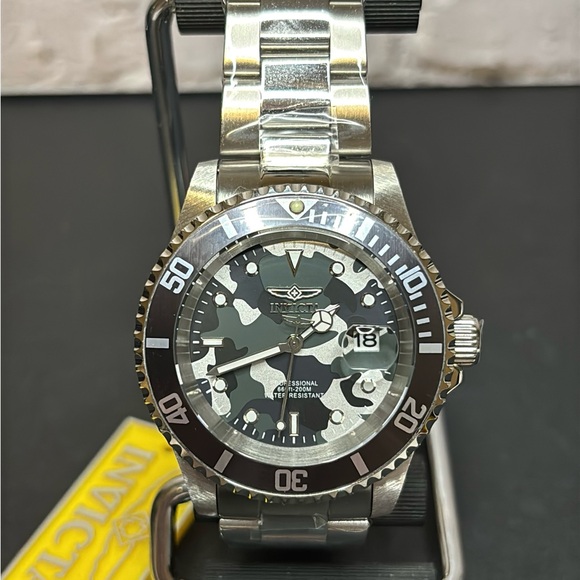 Invicta Pro Diver 40mm Men’s Watch